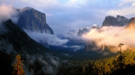 Papel de parede 'Entardecer nas Montanhas'