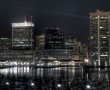 Papel de Parede Edifício – Visão Noturna