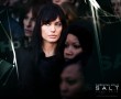 Papel de Parede Salt – Angelina Jolie