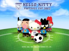 Papel de parede 'Hello Kitty Jogando Futebol'