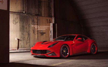 Papel de parede Ferrari F12 Berlinetta Vermelha para download gratuito. Use no computador pc, mac, macbook, celular, smartphone, iPhone, onde quiser!