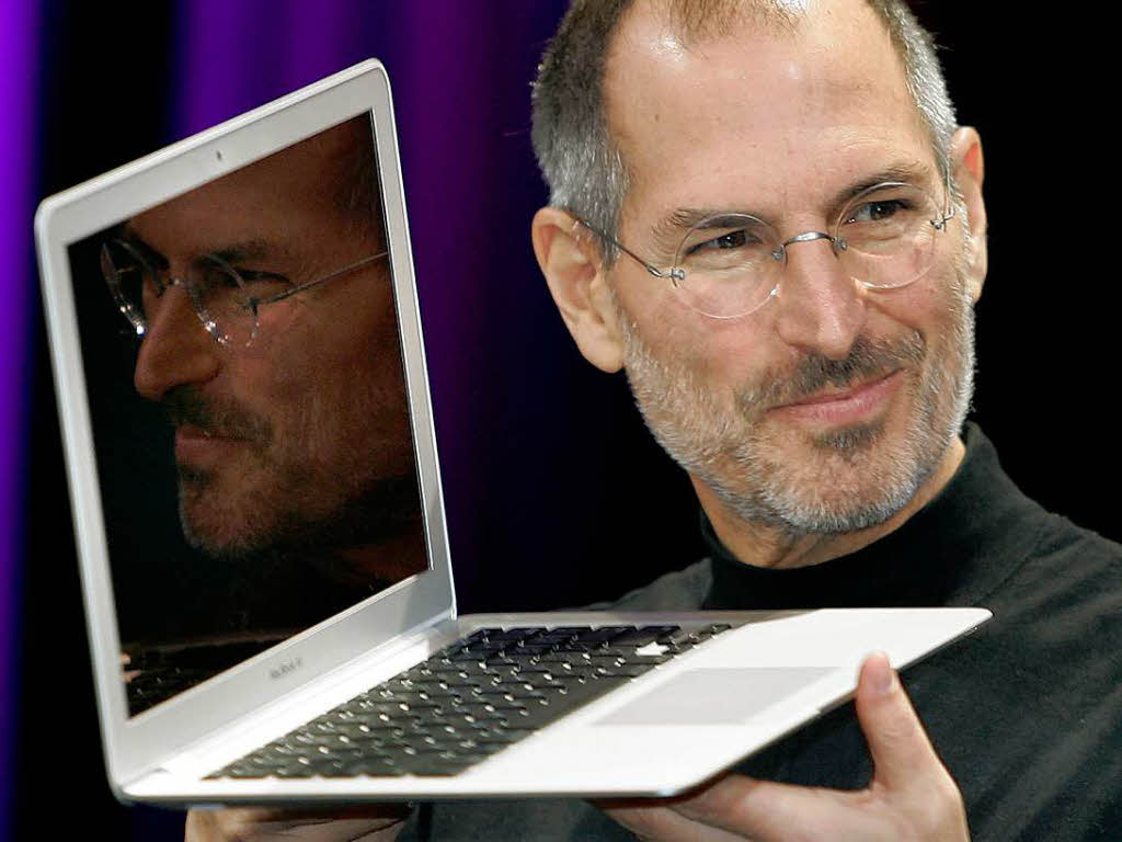 Papel de parede Steve Jobs: MacBook Air para download gratuito. Use no computador pc, mac, macbook, celular, smartphone, iPhone, onde quiser!
