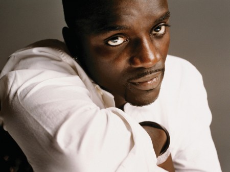 Papel de parede Akon para download gratuito. Use no computador pc, mac, macbook, celular, smartphone, iPhone, onde quiser!