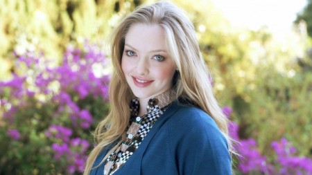 Papel de parede Amanda Seyfried para download gratuito. Use no computador pc, mac, macbook, celular, smartphone, iPhone, onde quiser!