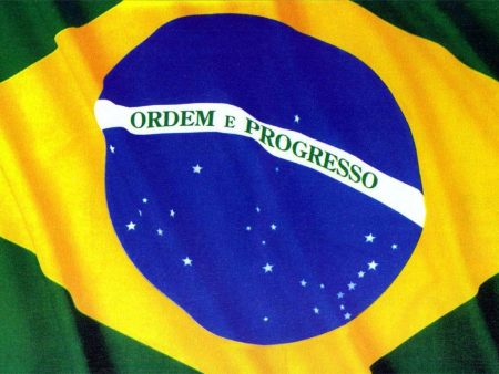 Papel de parede Brasil – Bandeira Tremulando para download gratuito. Use no computador pc, mac, macbook, celular, smartphone, iPhone, onde quiser!