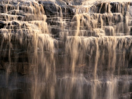 Papel de parede Cachoeira da China para download gratuito. Use no computador pc, mac, macbook, celular, smartphone, iPhone, onde quiser!