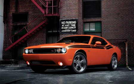 Papel de parede Dodge Challenger R/T Classic para download gratuito. Use no computador pc, mac, macbook, celular, smartphone, iPhone, onde quiser!