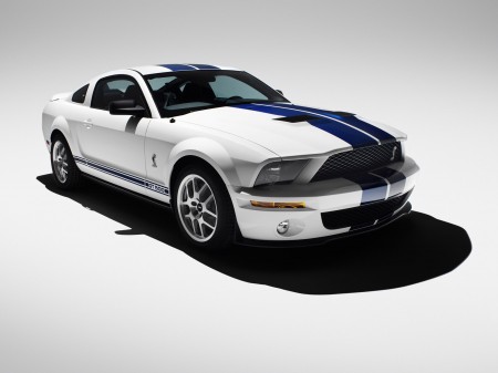 Papel de parede Ford Shelby GT500 Branco para download gratuito. Use no computador pc, mac, macbook, celular, smartphone, iPhone, onde quiser!