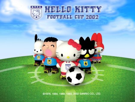 Papel de parede Hello Kitty Jogando Futebol para download gratuito. Use no computador pc, mac, macbook, celular, smartphone, iPhone, onde quiser!