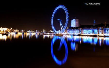 Papel de parede London Eye Iluminada à Noite para download gratuito. Use no computador pc, mac, macbook, celular, smartphone, iPhone, onde quiser!