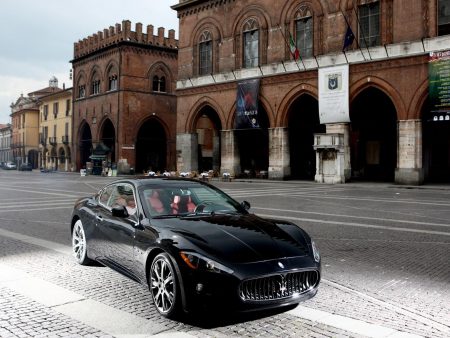 Papel de parede Maserati Gran Turismo para download gratuito. Use no computador pc, mac, macbook, celular, smartphone, iPhone, onde quiser!