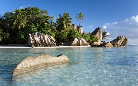 Papel de parede Margens do mar de Seychelles para download gratuito. Use no computador pc, mac, macbook, celular, smartphone, iPhone, onde quiser!