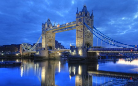 Papel de parede Ponte Torre de Londres para download gratuito. Use no computador pc, mac, macbook, celular, smartphone, iPhone, onde quiser!