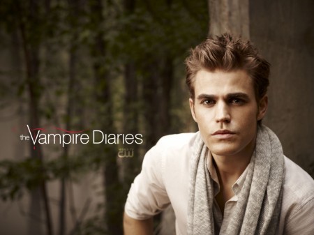 Papel de parede Stefan Salvatore – Paul Wesley para download gratuito. Use no computador pc, mac, macbook, celular, smartphone, iPhone, onde quiser!