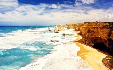 Papel de parede Falésias à Beira do Mar Azul para download gratuito. Use no computador pc, mac, macbook, celular, smartphone, iPhone, onde quiser!