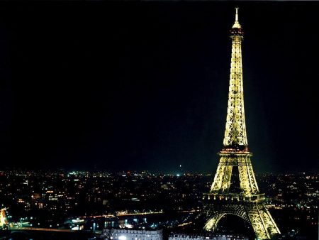 Papel de parede Torre Eiffel – à Noite para download gratuito. Use no computador pc, mac, macbook, celular, smartphone, iPhone, onde quiser!